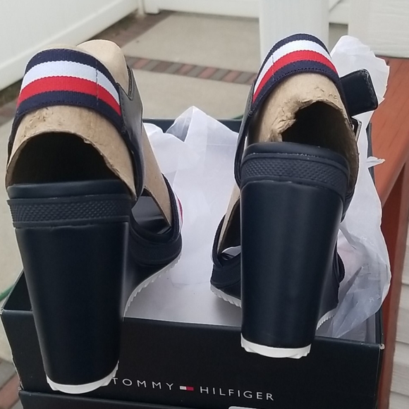 New Tommy Hilfiger wedges size 8 - Picture 3 of 7